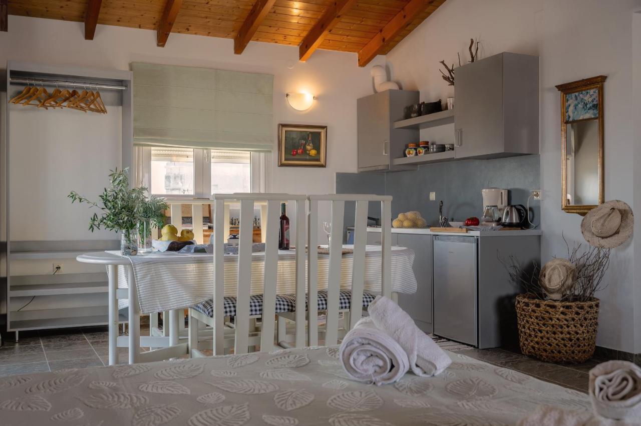 Apostolos Loft - Cozy Loft In The Center Of Πρέβεζα Εξωτερικό φωτογραφία